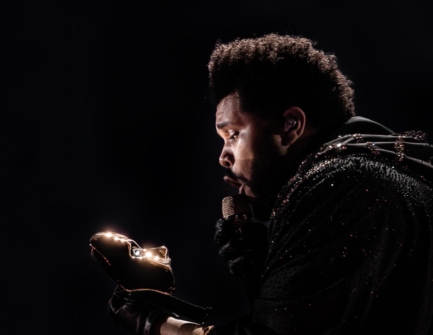 Extra shows The Weeknd