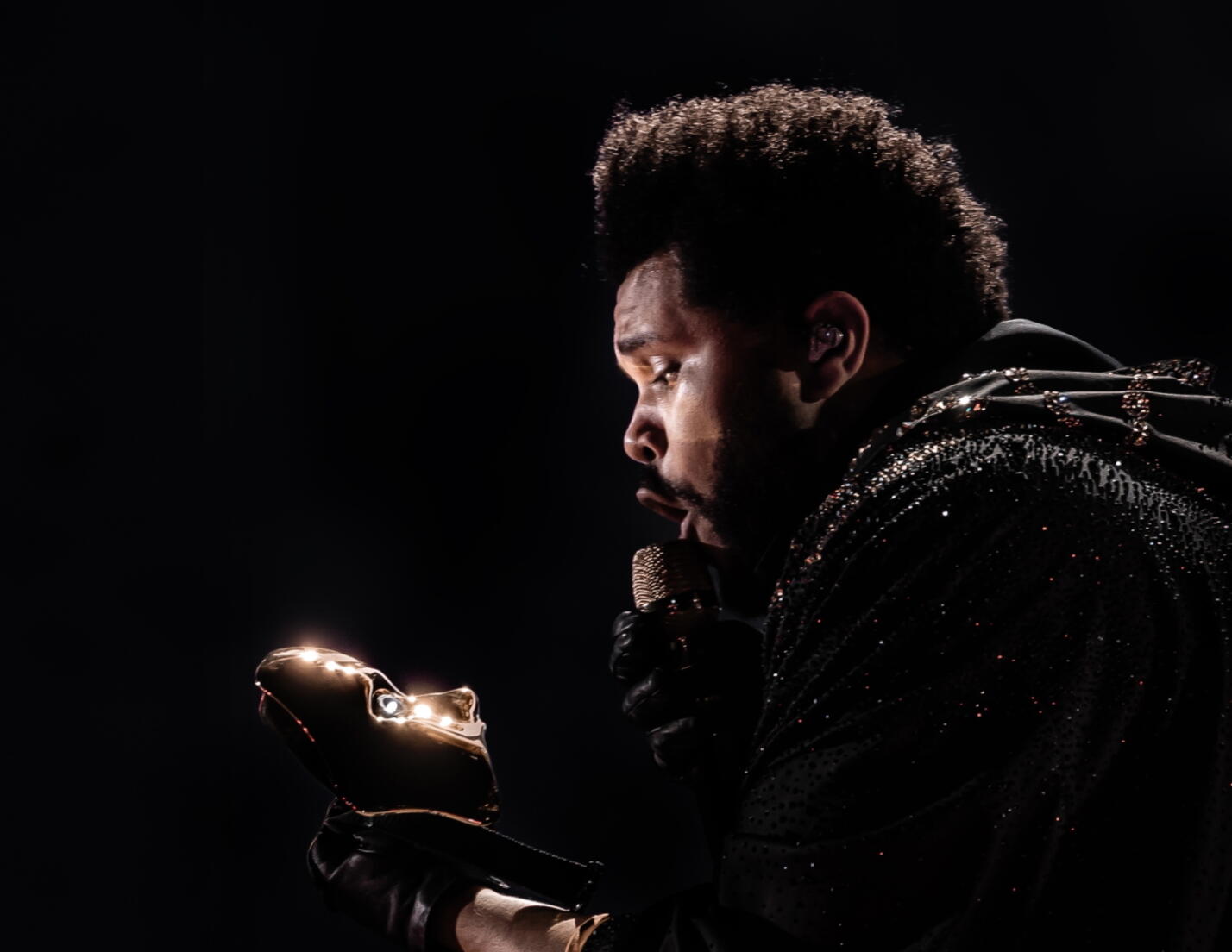Extra shows The Weeknd
